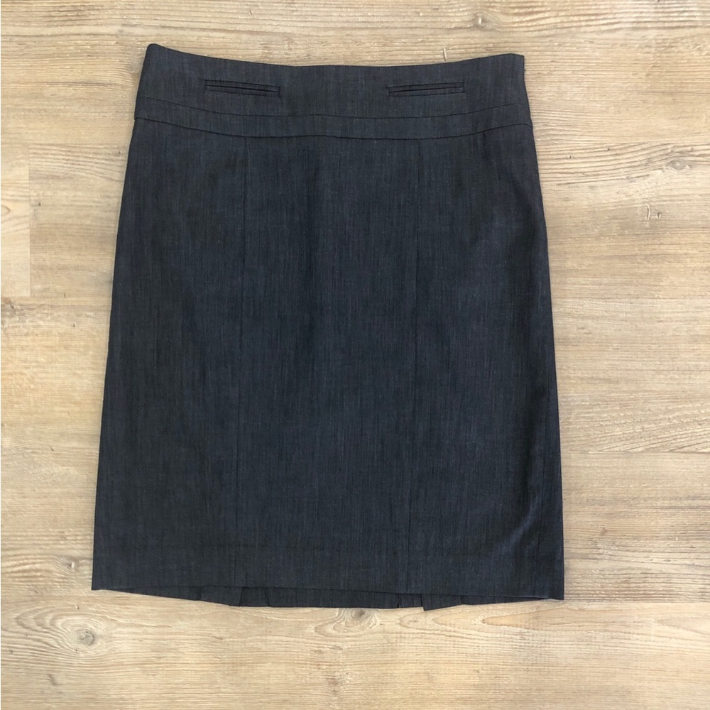 LOFT 0 Petite Navy Chambray Pencil Skirt